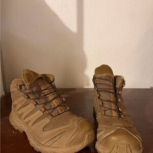 Salomon Men's Tan Athletic Shoes